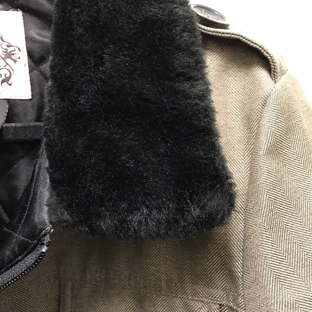 Winter jacket - Picture 4 of 6